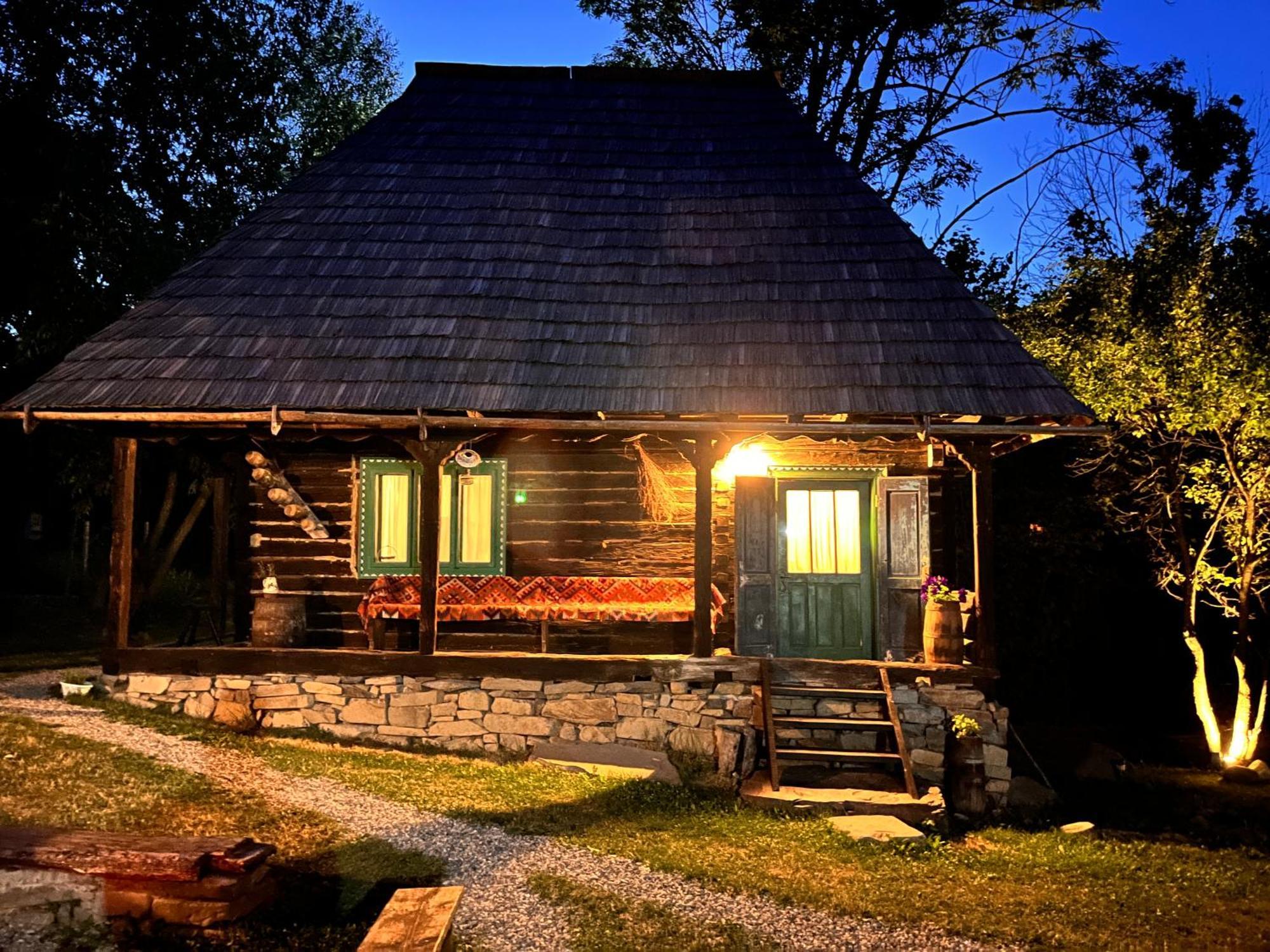 Village Hotel Maramures Breb Exteriör bild