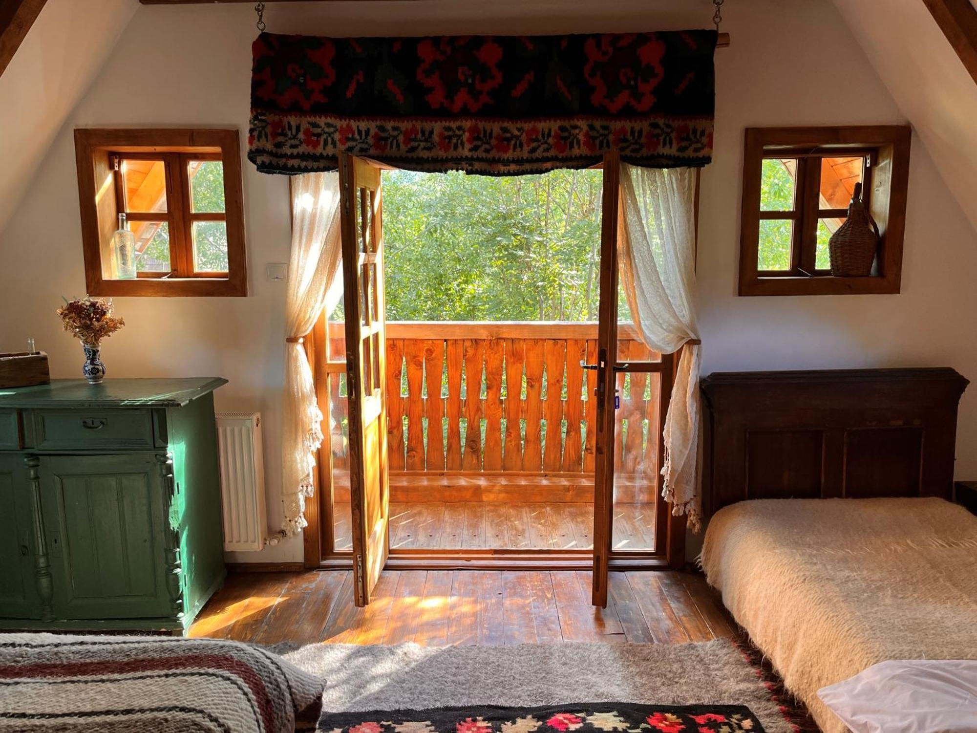 Village Hotel Maramures Breb Exteriör bild